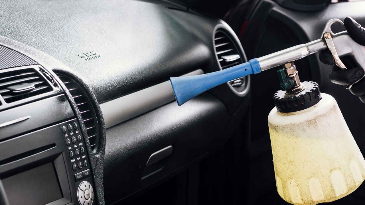 Απολύμανση Αυτοκινήτου